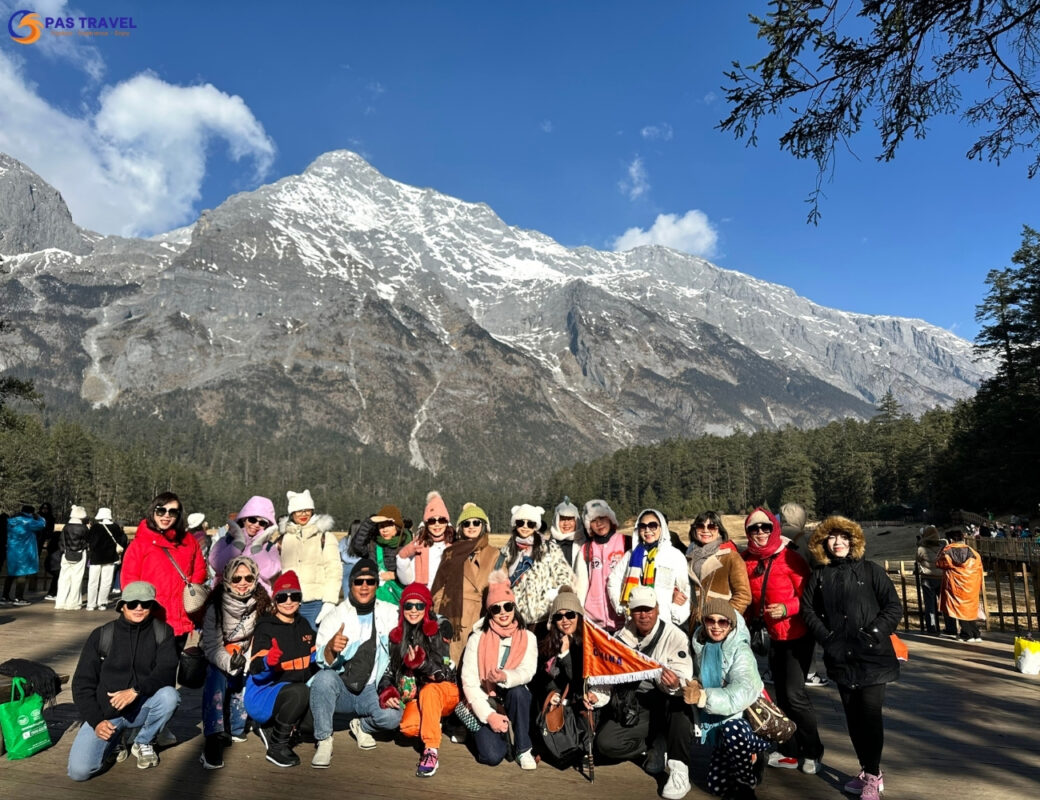 Cùng PAS Travel tham quan Núi Tuyết Ngọc Long