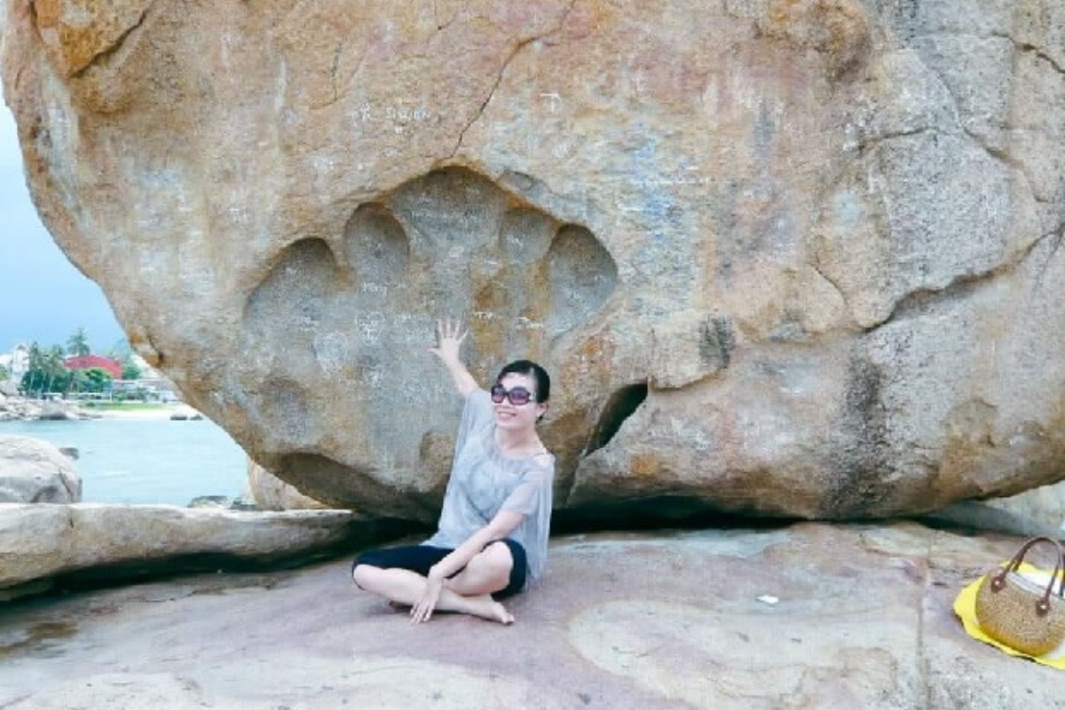 Hòn Chồng - Hòn Vợ